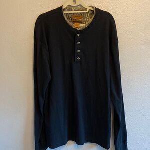 Buckhorn River- waffle shirt with camo underneath- Size XXL